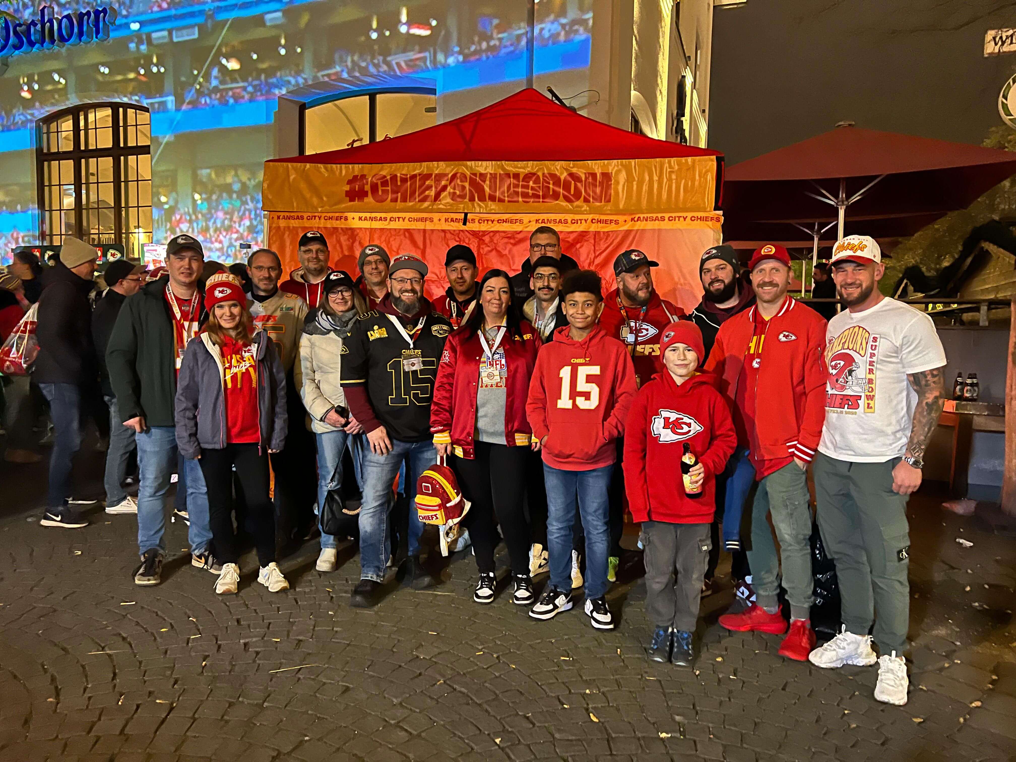 NFL Deutschland Spiel - Gruppenbild am Pschorr